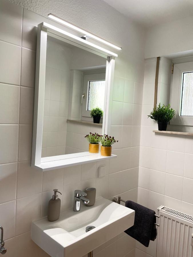 Apartment Ostersiek- Privater Eingang Mit Eigener Terrasse Bad Salzuflen Exteriör bild
