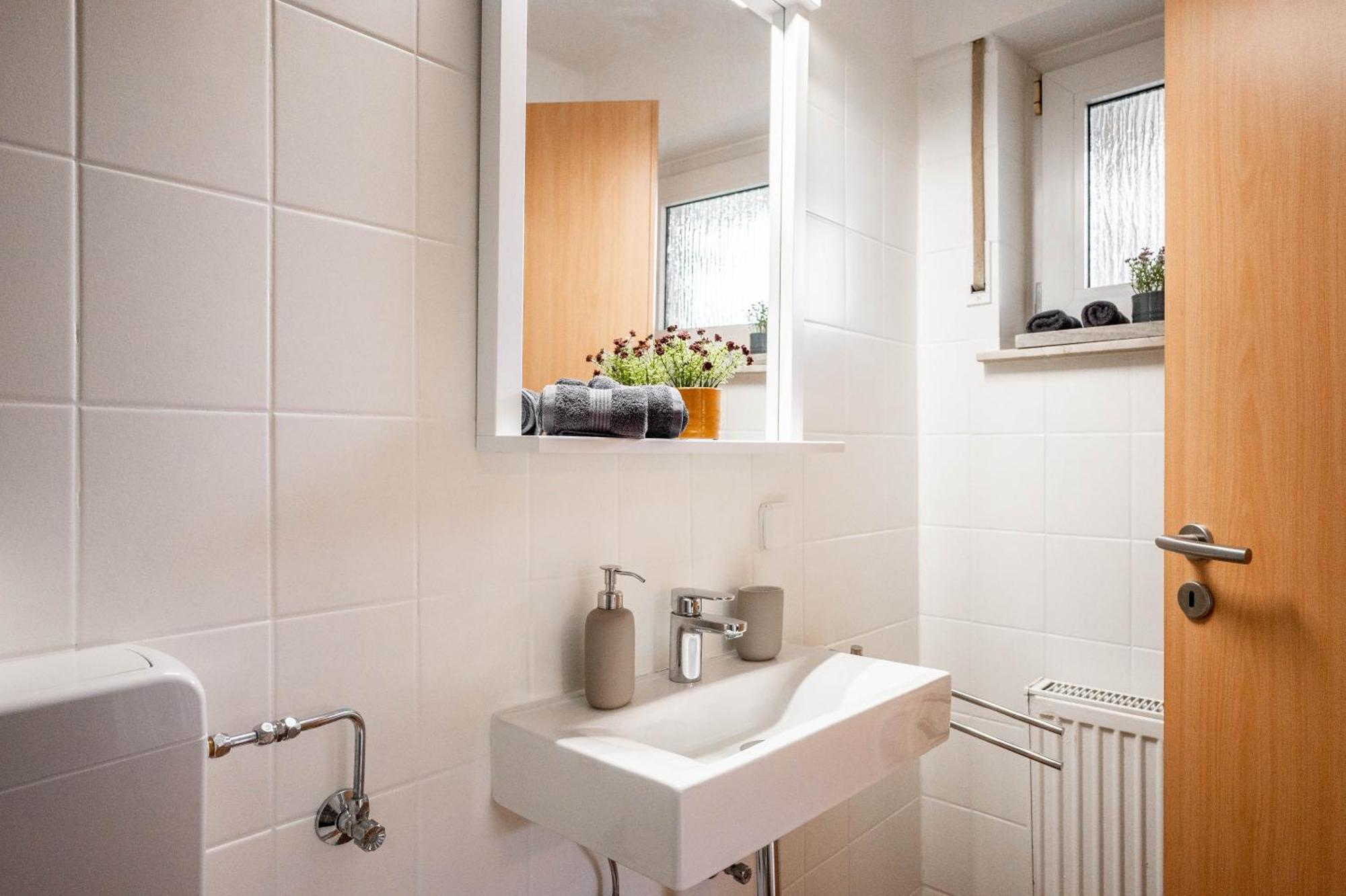 Apartment Ostersiek- Privater Eingang Mit Eigener Terrasse Bad Salzuflen Exteriör bild